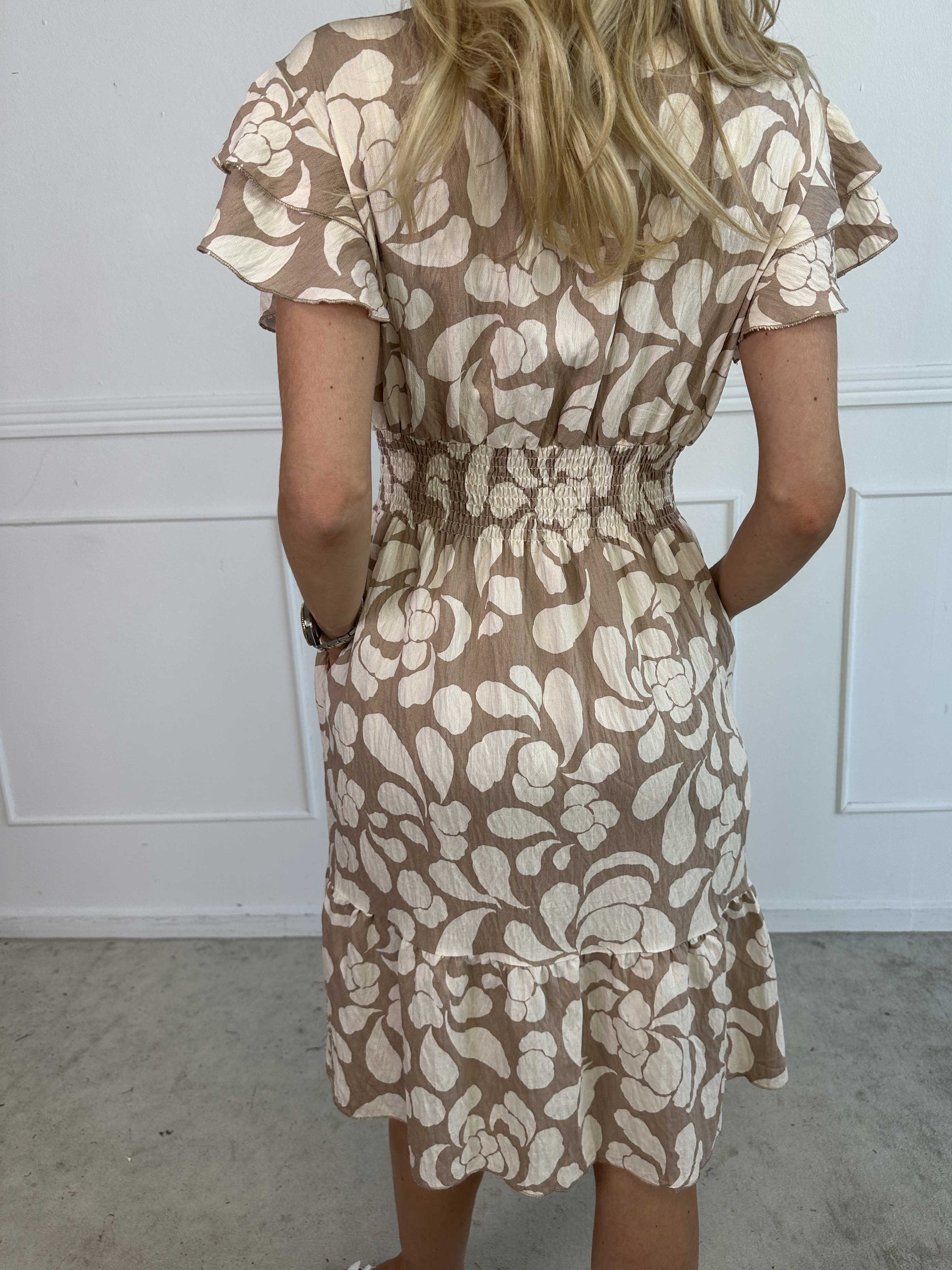 Palina Flower Short - Blomstret kjole i viskose med smock